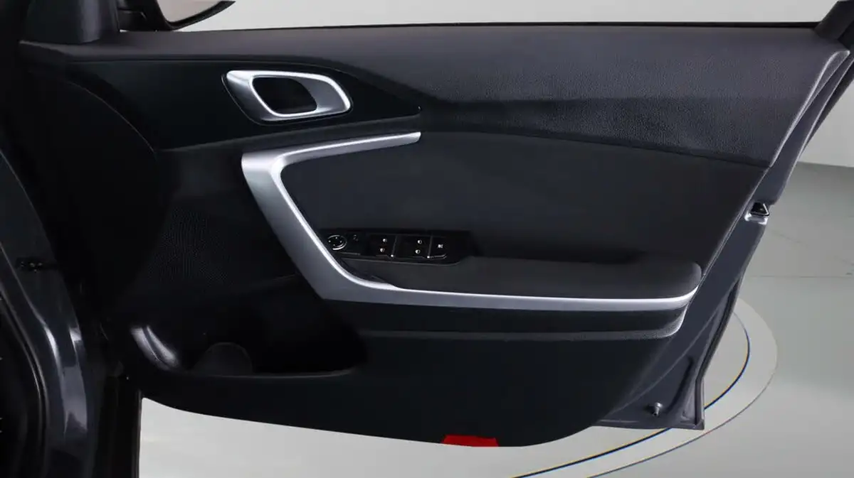 2022-kia-xceed-10-t-gdi-2-big-14