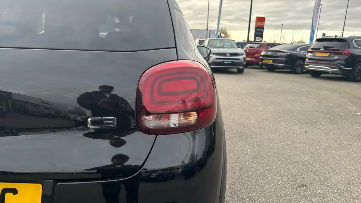 2022-citroen-c3-12-puretech-c-series-big-43