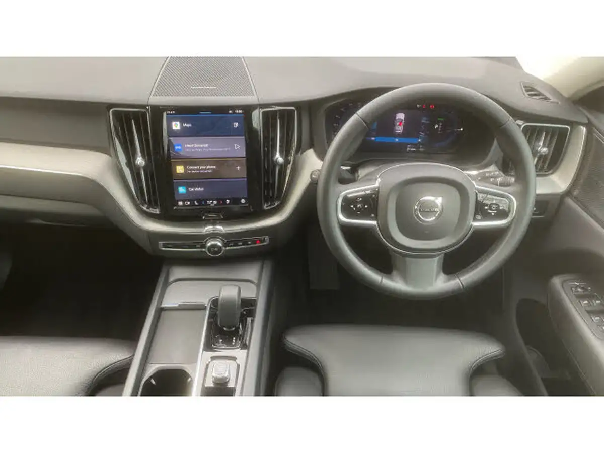 2024-volvo-xc60-20-b5-plus-big-19