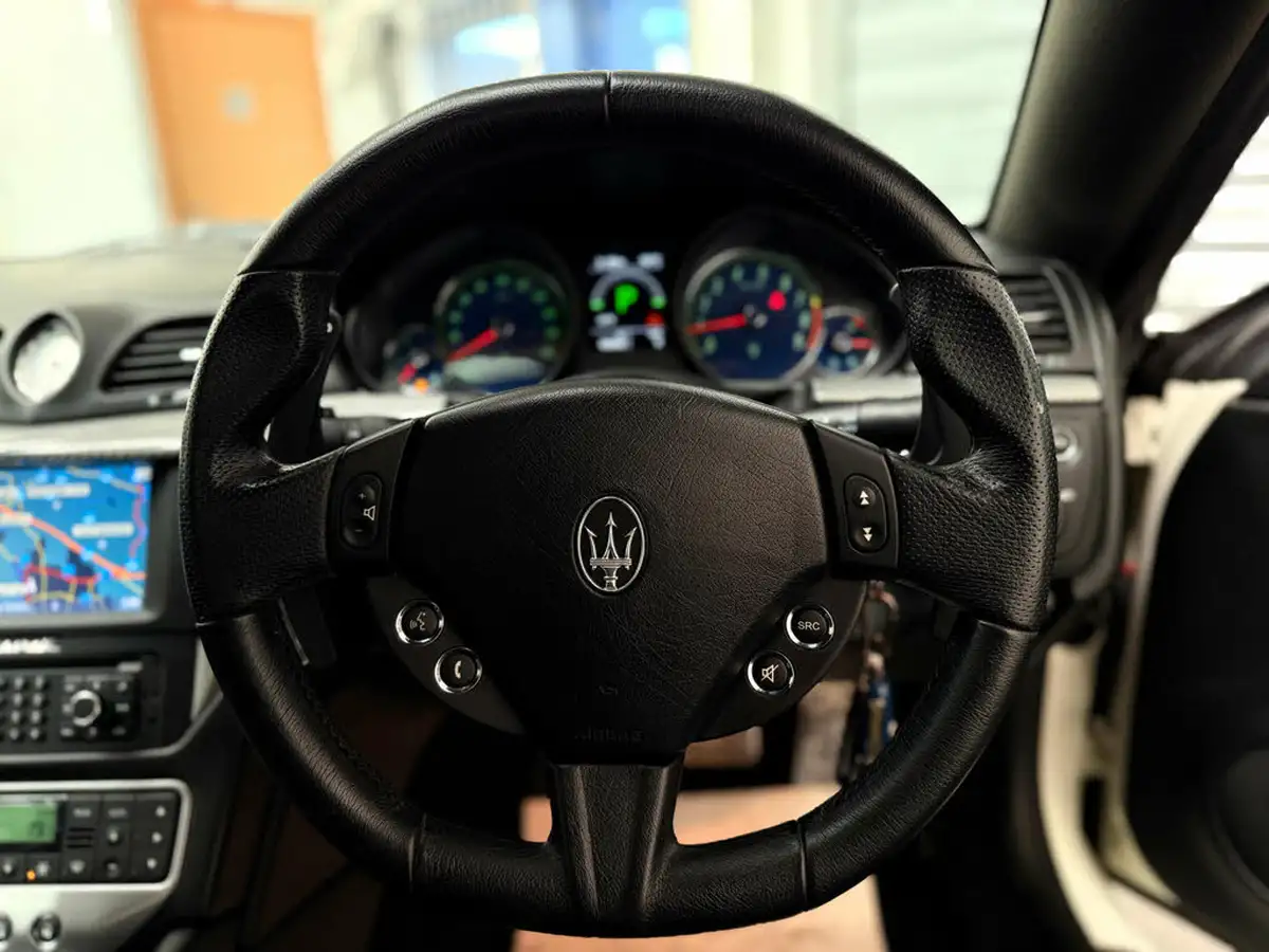 2015-maserati-granturismo-47-sport-mc-shift-big-11