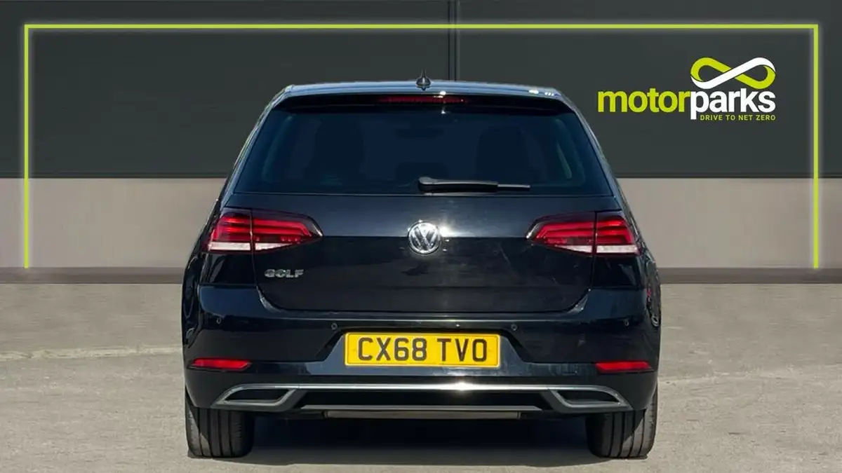 2018-volkswagen-golf-15-tsi-gt-150ps-hatchback-5d-dsg-big-3