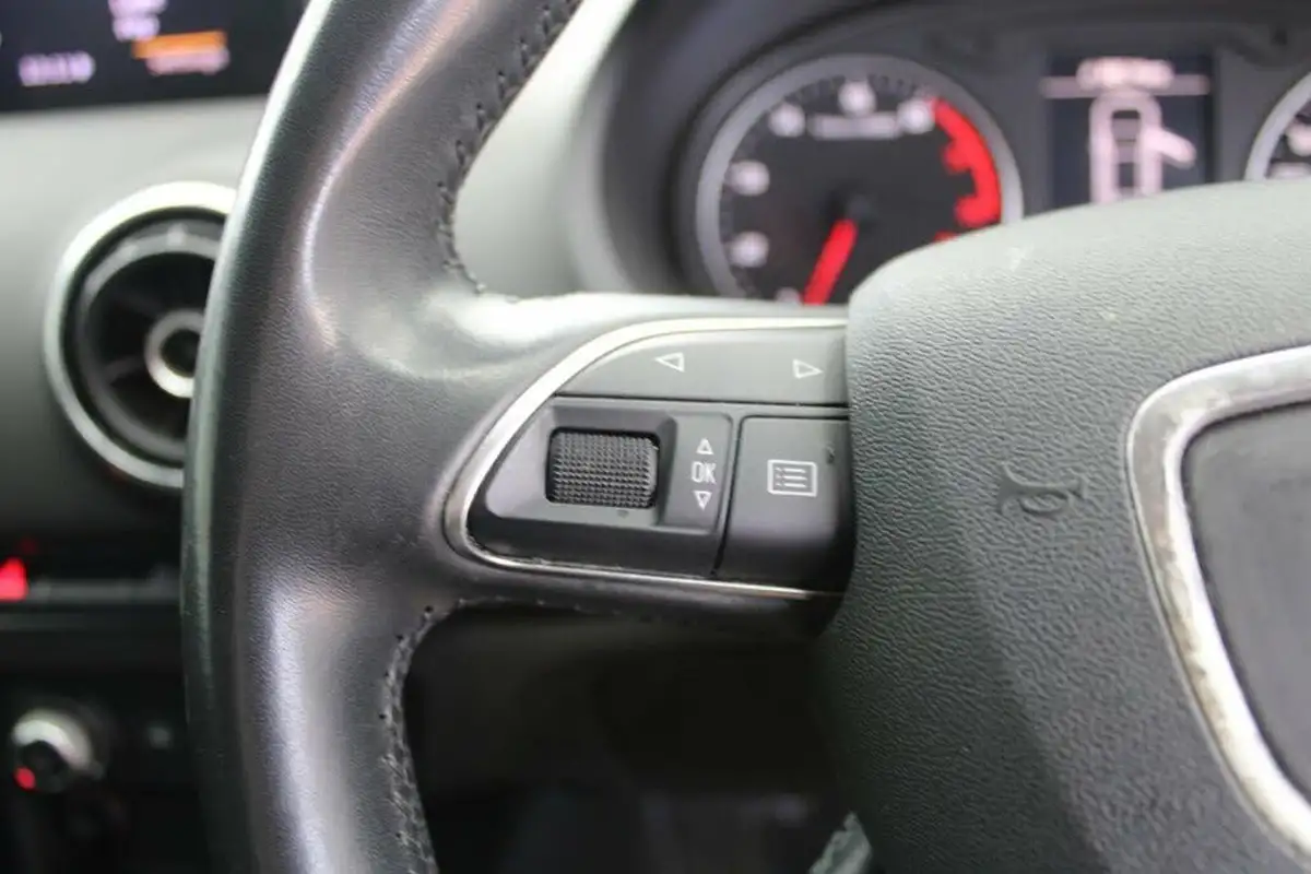 2013-audi-a3-14-se-tfsi-122ps-hatchback-3d-big-26