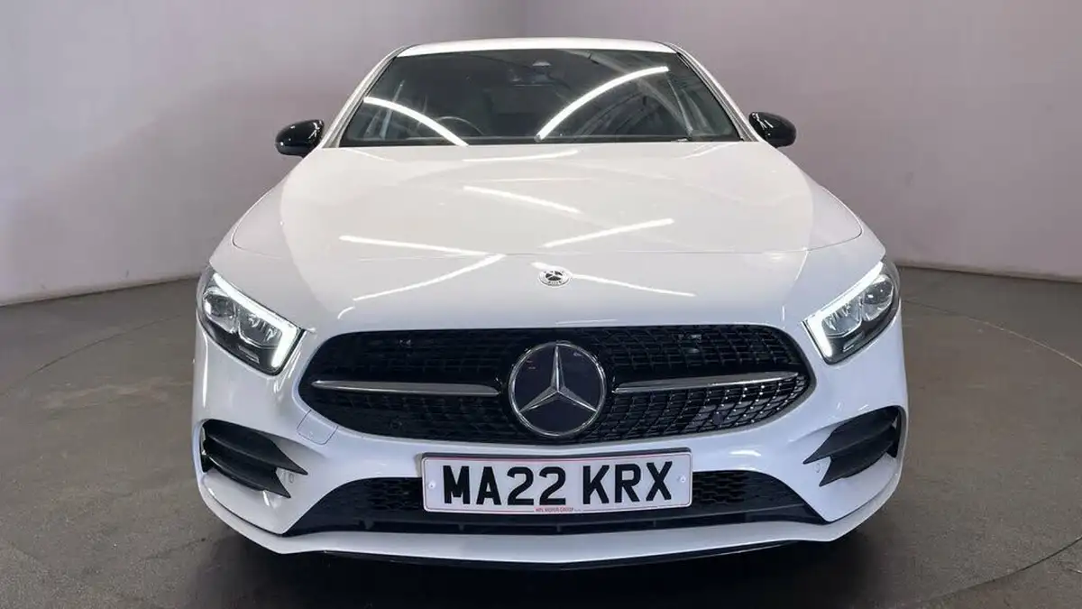 2022-mercedes-benz-a-class-13-a180-amg-line-executive-edition-hatchback-5d-7g-dct-big-9