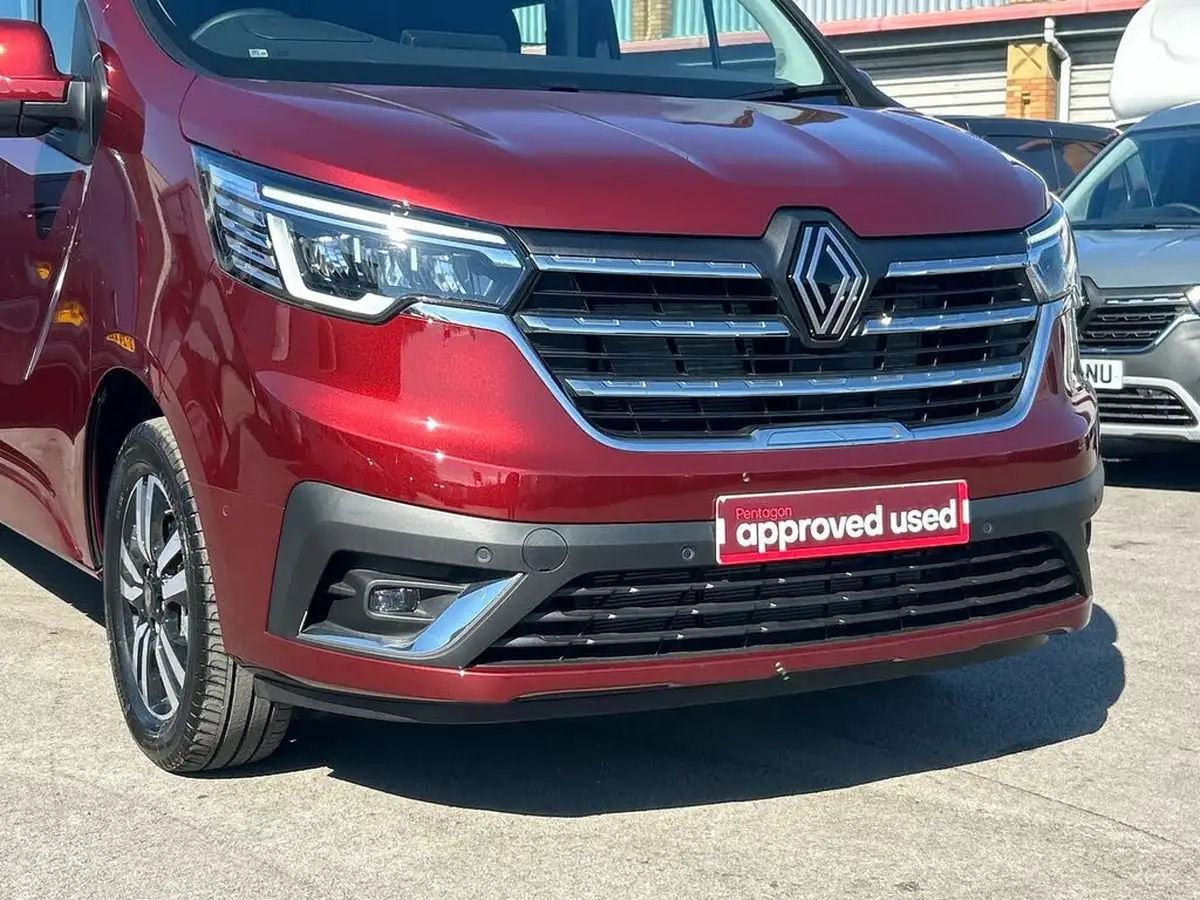 2025-renault-trafic-20dci-ll30-150-extra-sport-panel-big-15
