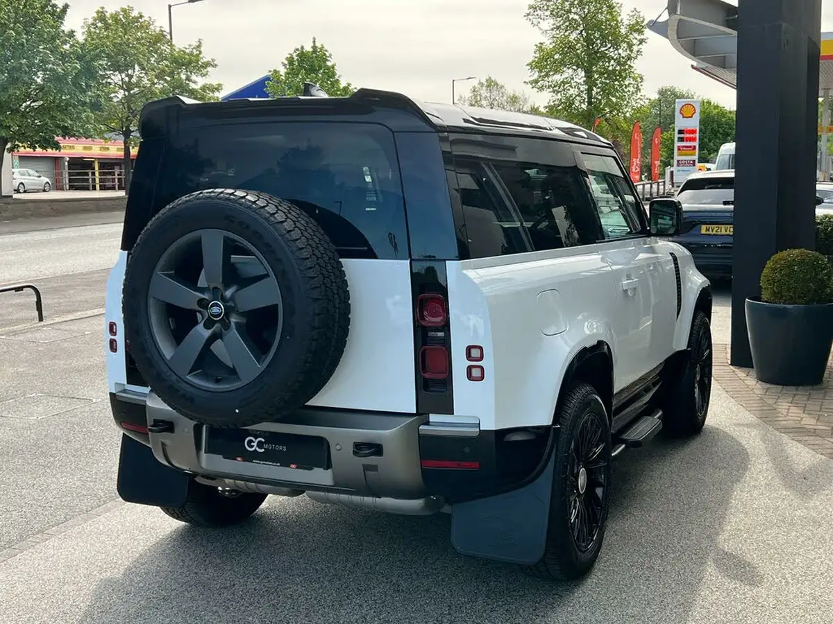 2025-land-rover-90-defender-30-d350-x-dynamic-se-big-8