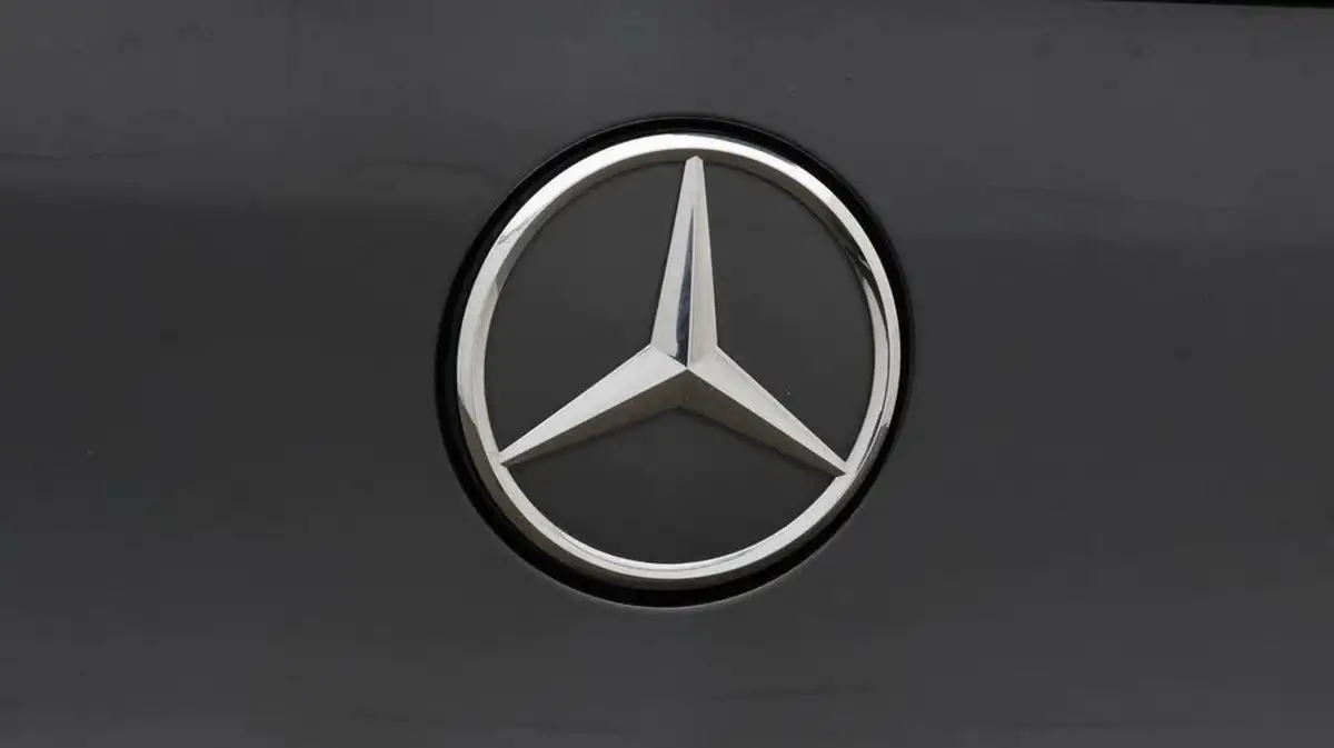 2022-mercedes-benz-eqc-e-eqc-400-amg-line-big-20