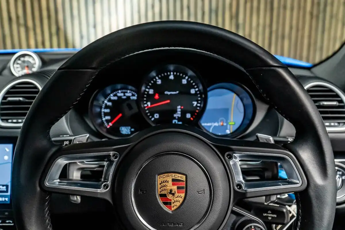2022-porsche-cayman-718-20-cayman-t-pdk-big-32