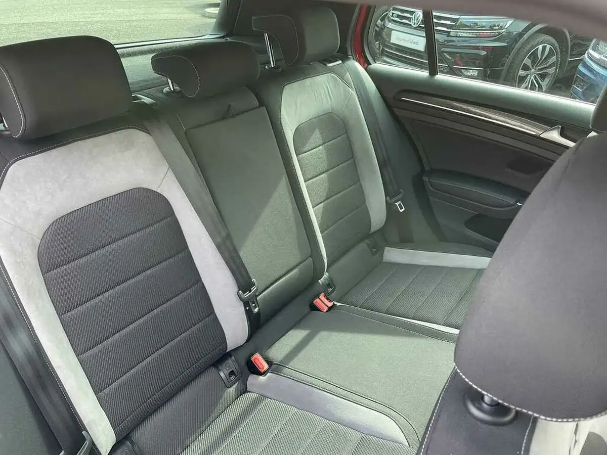 2016-volkswagen-golf-20-tsi-r-4motion-bmt-ss-hatchback-5d-dsg-big-11