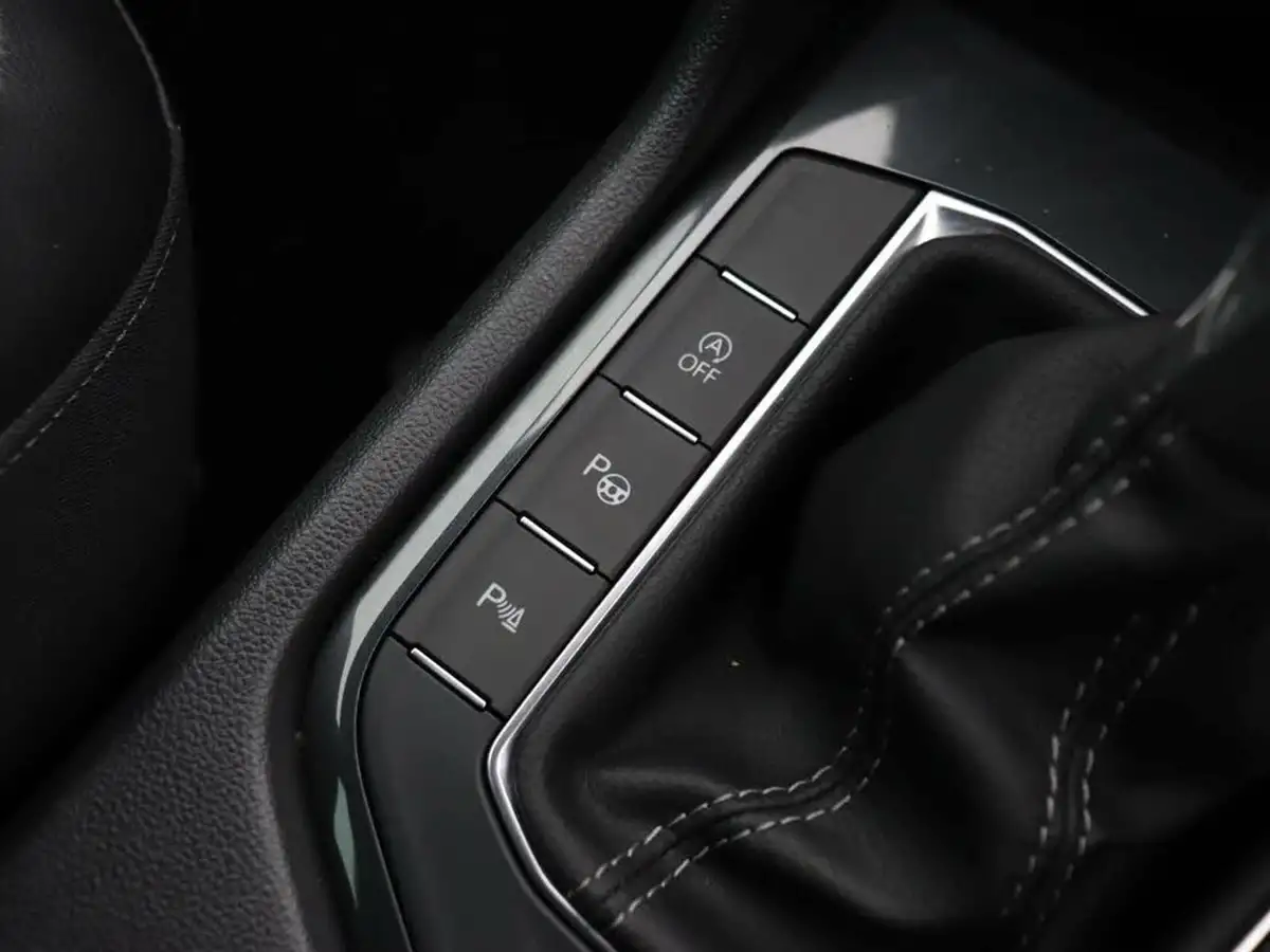 2021-volkswagen-tiguan-15-tsi-r-line-big-32