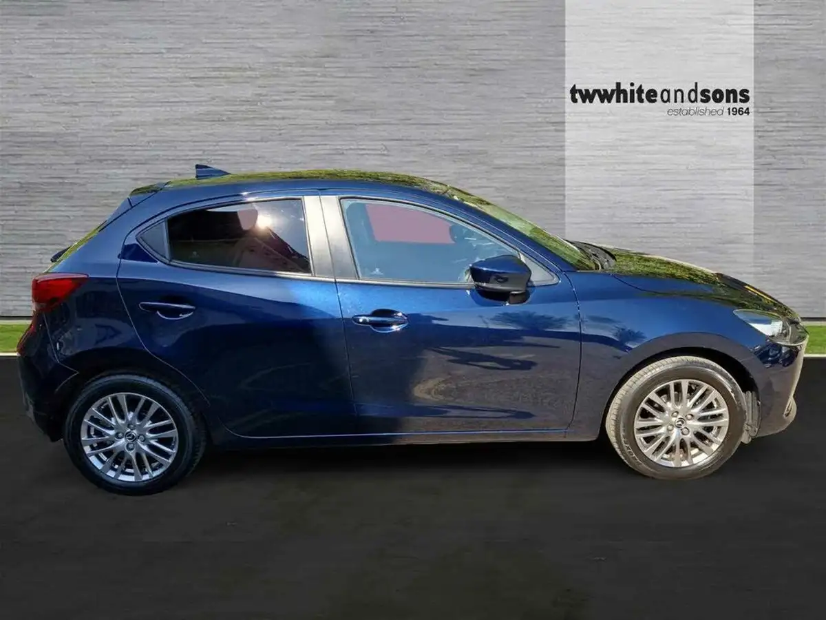 2022-mazda-mazda2-15-e-skyactiv-g-sport-big-4