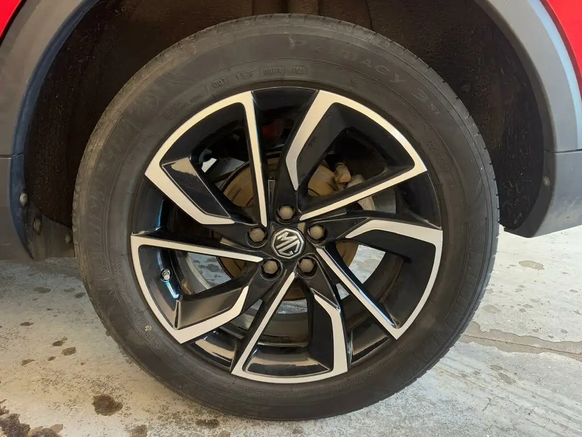2022-mg-zs-suv-15-vti-tech-exclusive-big-25