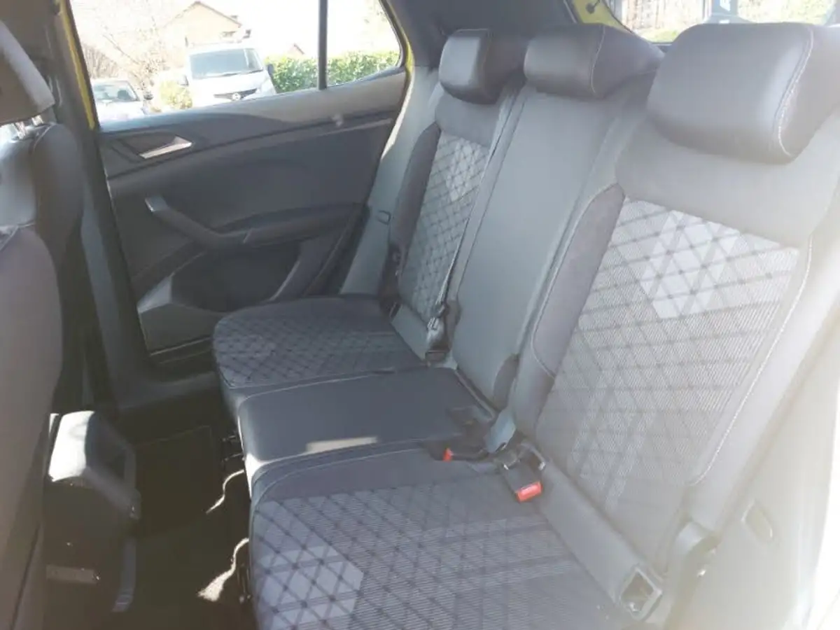 2024-volkswagen-t-cross-10-tsi-r-line-115ps-dsg-big-5