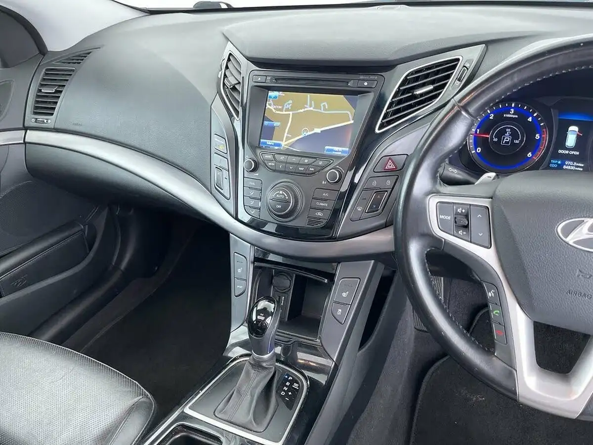 2014-hyundai-i40-17td-premium-136ps-estate-5d-auto-big-45
