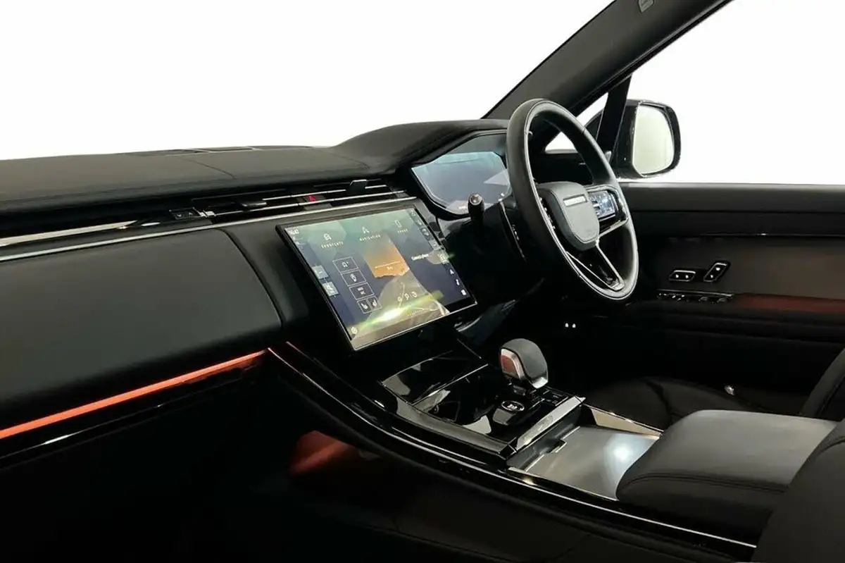 2024-land-rover-range-rover-sport-30-d300-dynamic-se-big-10