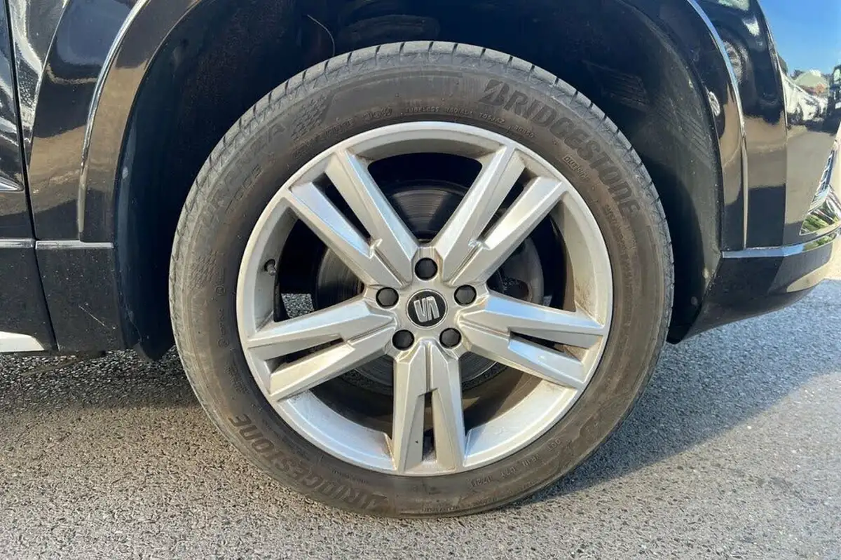 2018-seat-ateca-20-tsi-fr-big-30