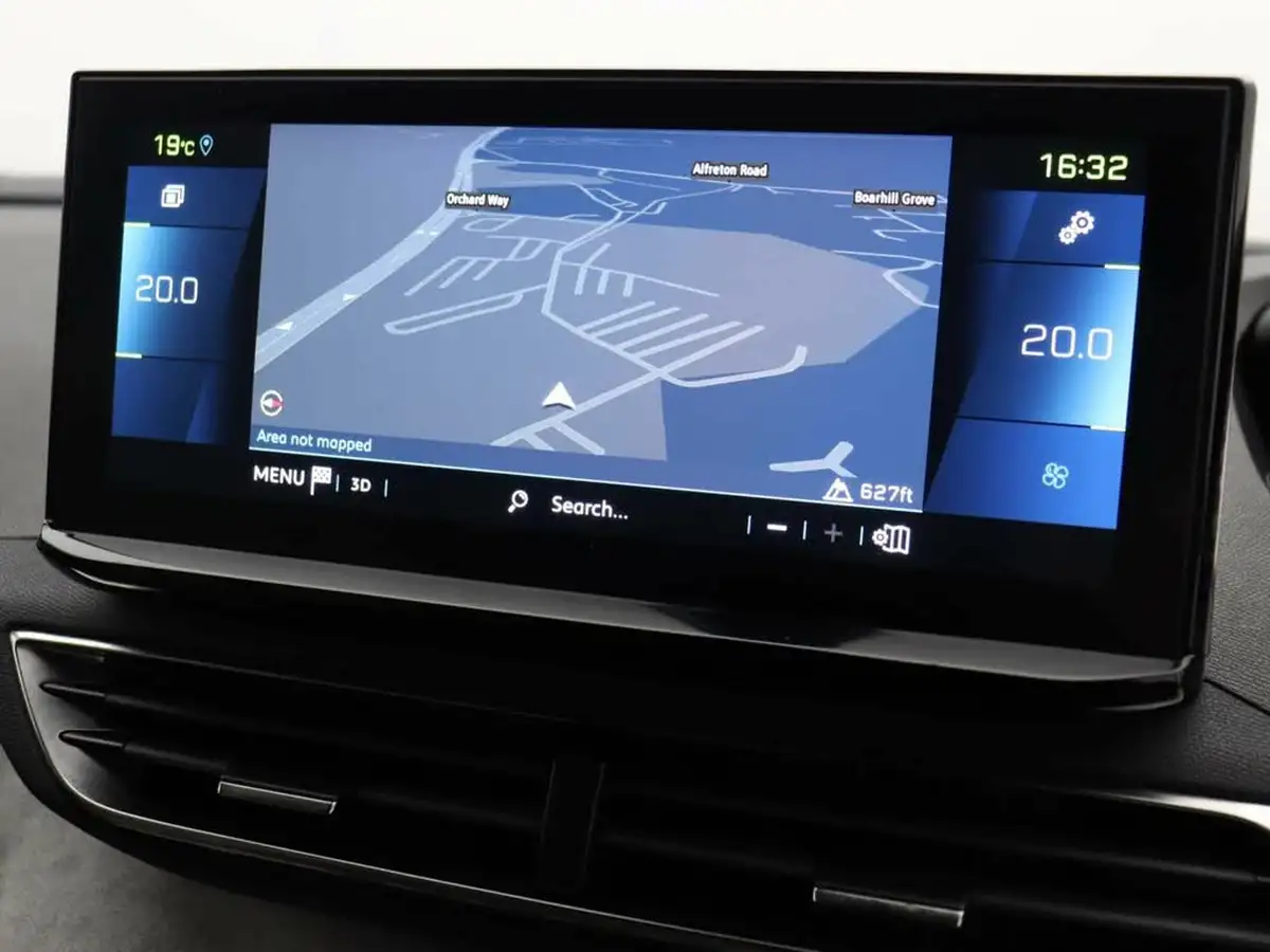 2021-peugeot-3008-suv-16-puretech-gt-premium-300bhp-4wd-hybrid4-e-eat8-big-37