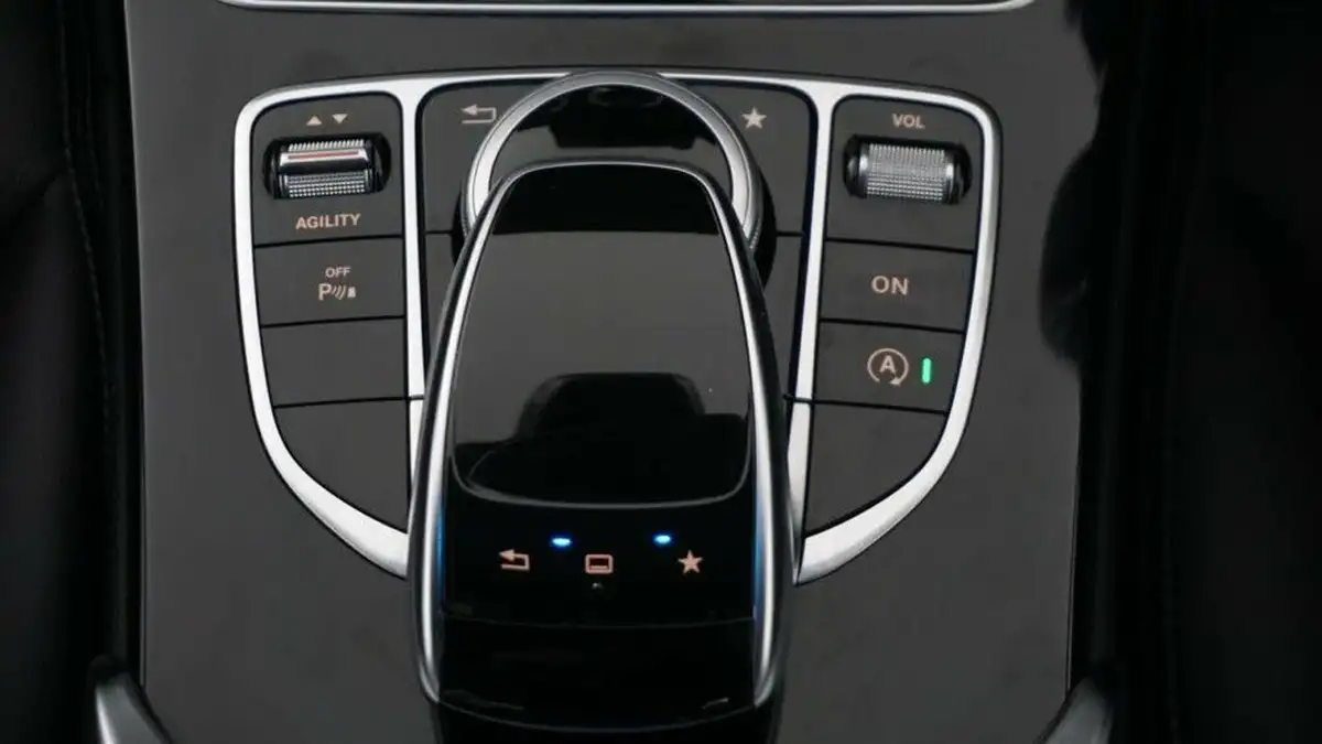 2014-mercedes-benz-c-class-21td-c220-cdi-amg-line-cdi-bluetec-premium-7g-tronic-plus-big-15