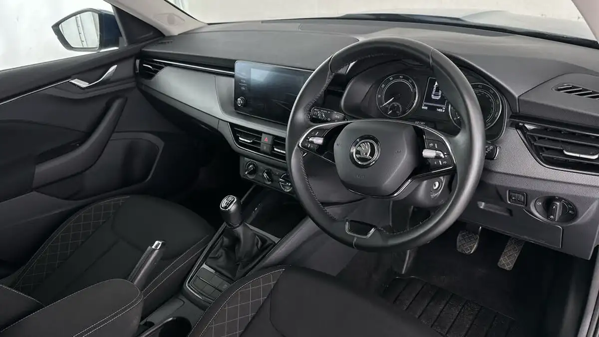 2021-skoda-kamiq-10-tsi-se-109ps-big-11