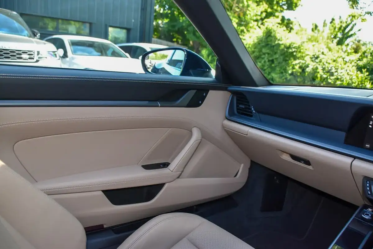 2021-porsche-911-30-targa-4s-big-43