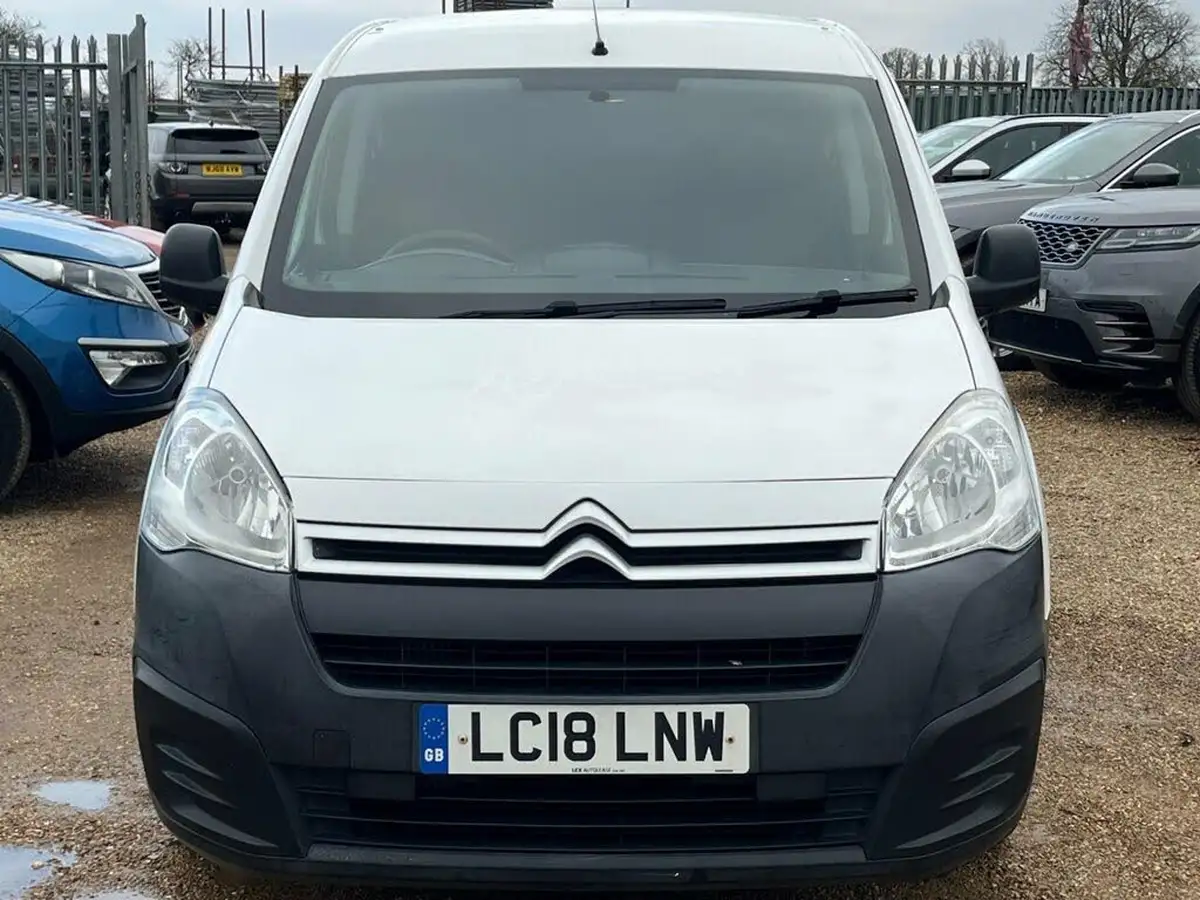 2018-citroen-berlingo-16td-l2-750-lx-panel-big-18