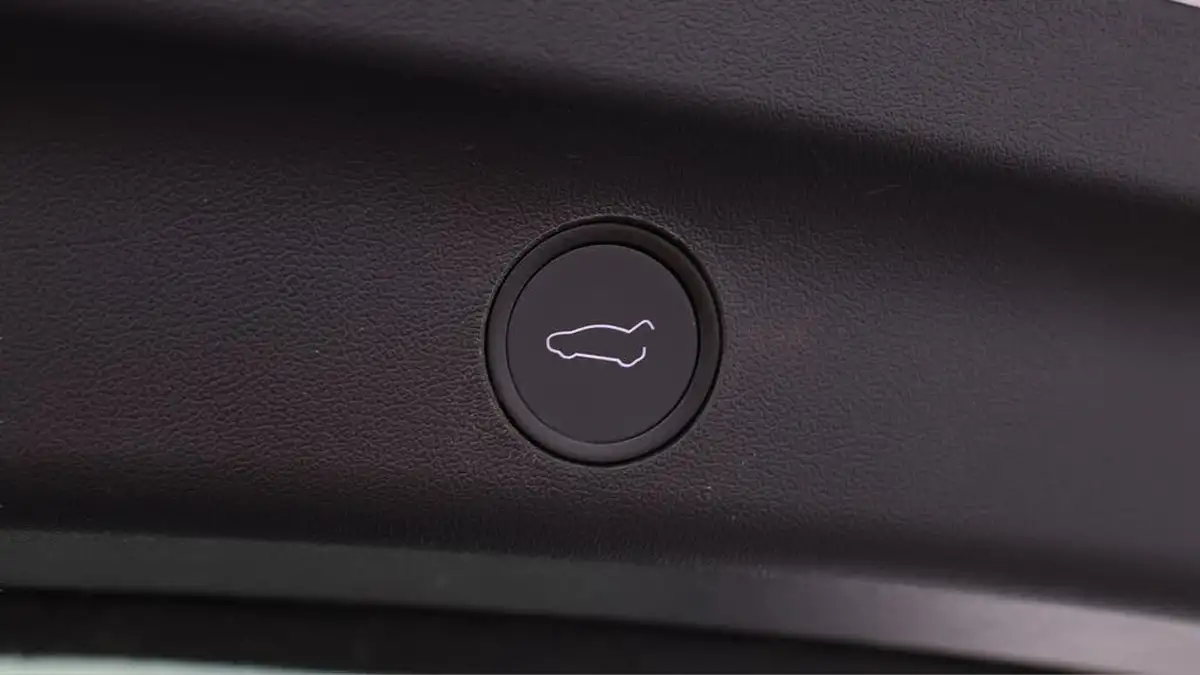 2023-tesla-model-y-e-rwd-big-20