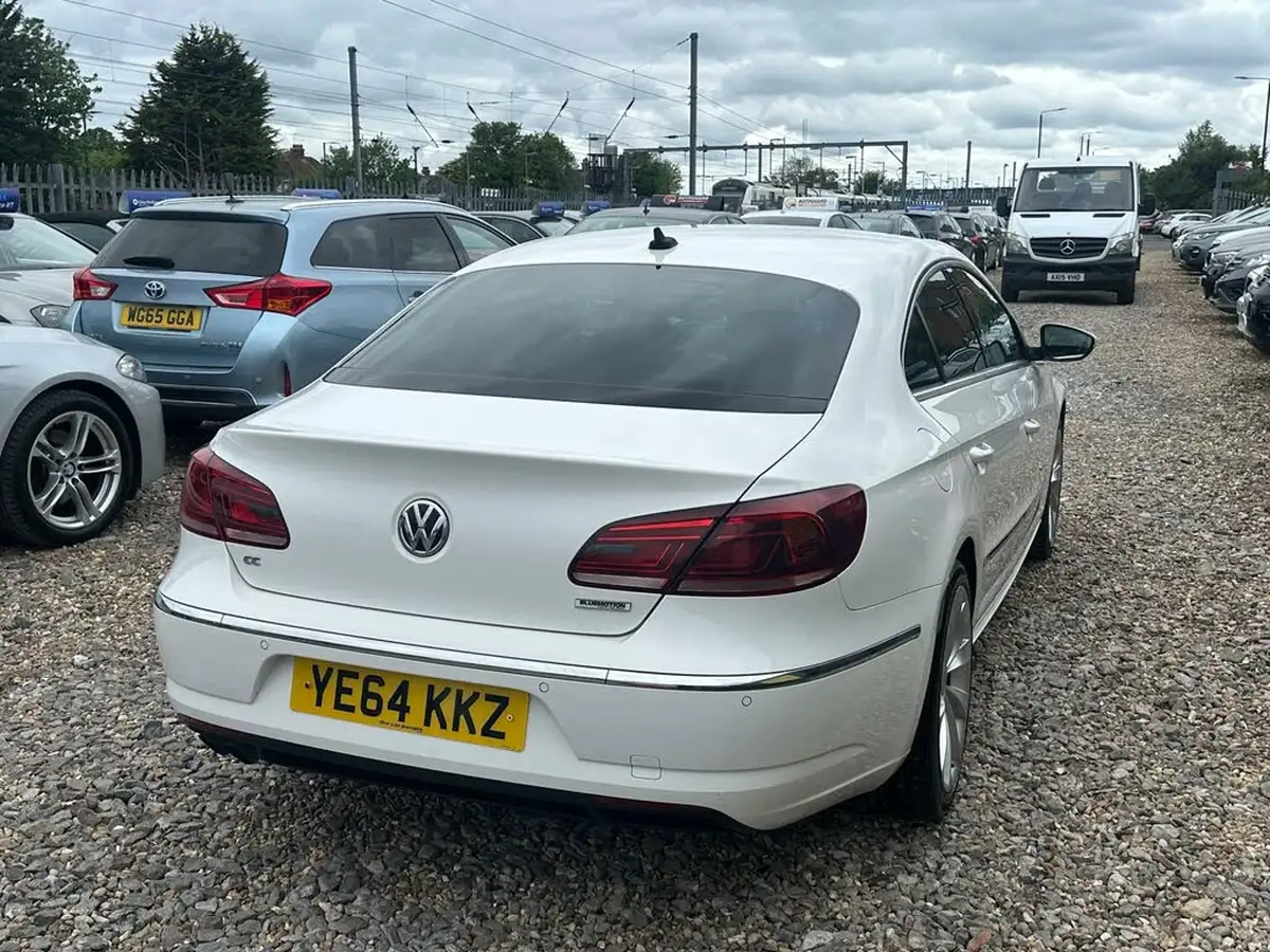 2014-volkswagen-cc-20tdi-gt-bmt-dsg-big-12