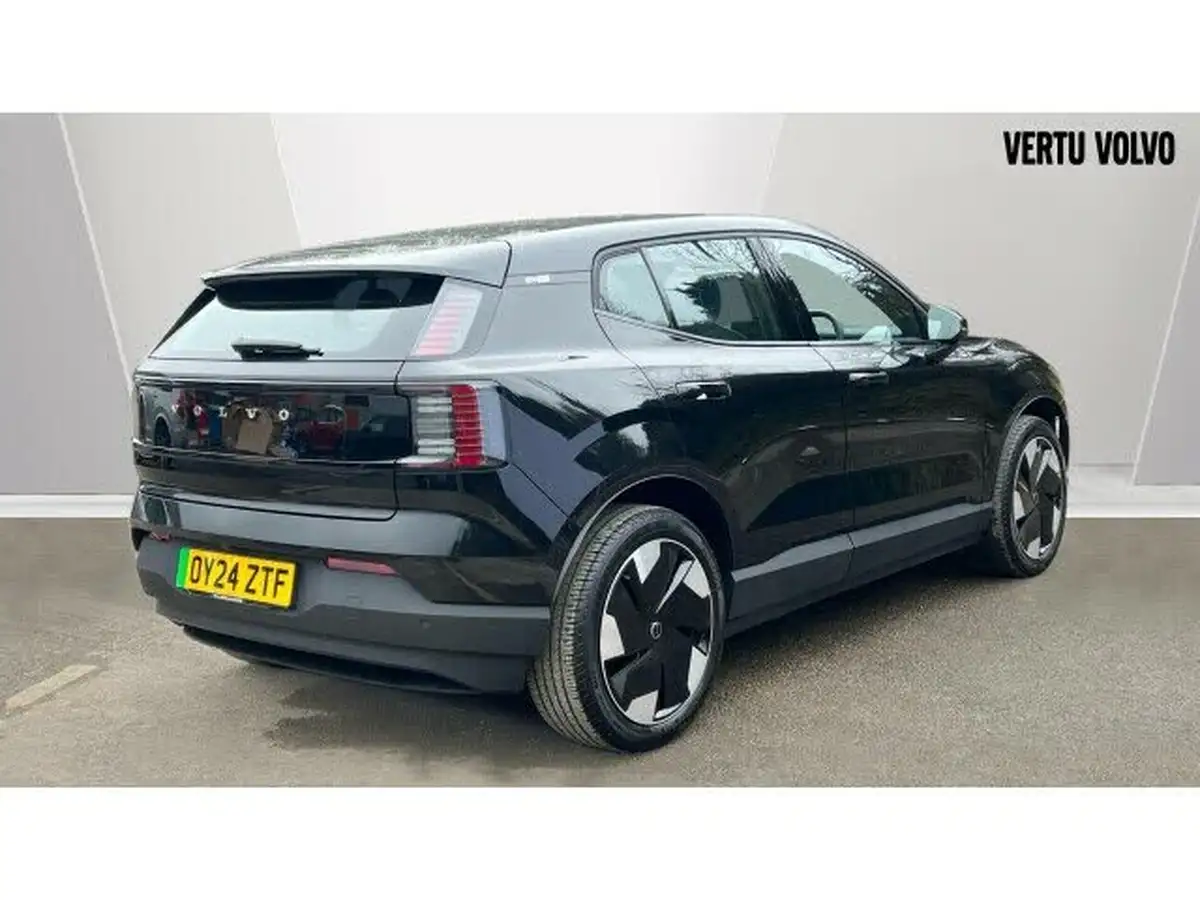 2024-volvo-ex30-e-single-motor-plus-extended-range-big-6