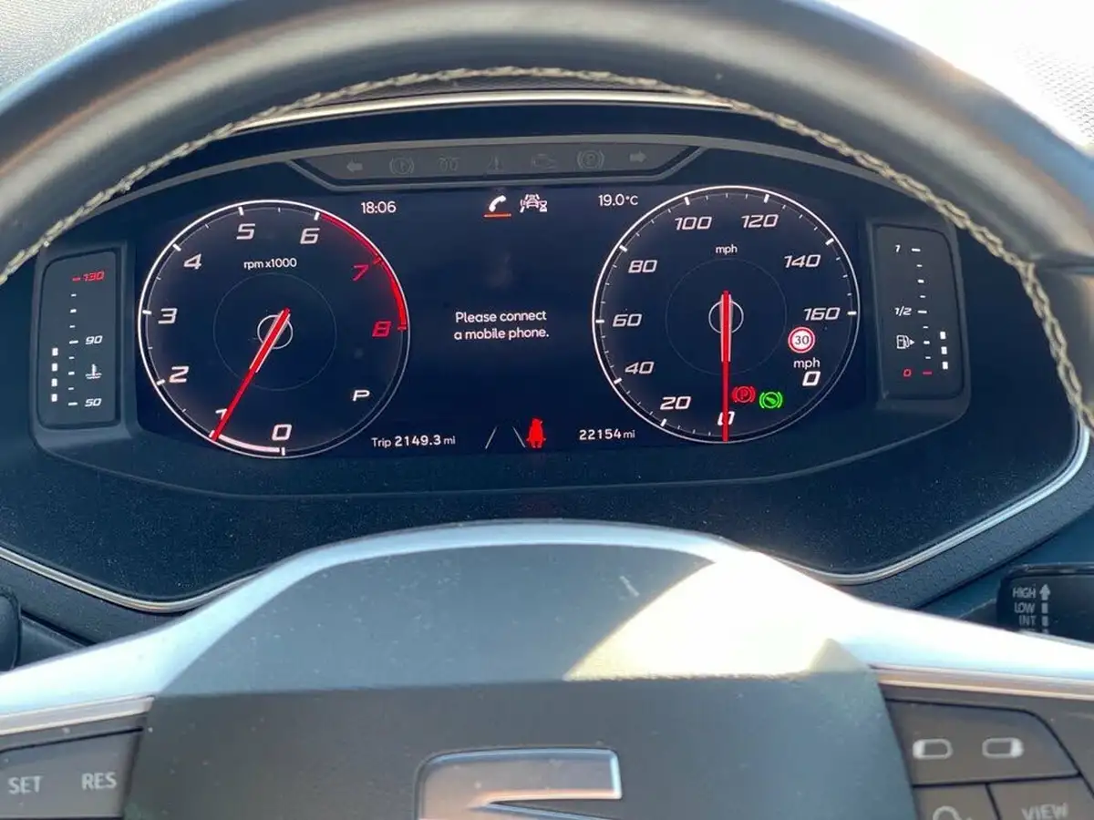 2023-seat-arona-10-tsi-xperience-lux-110ps-big-9