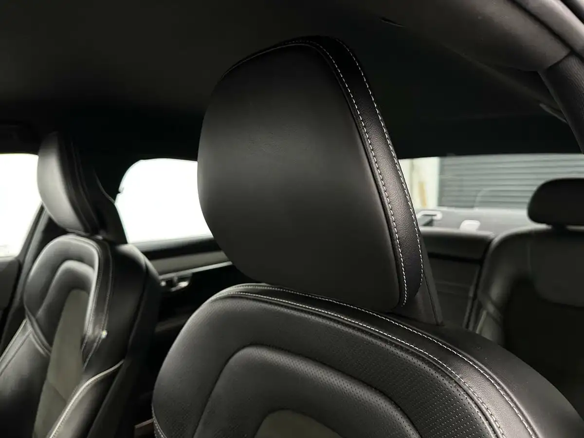 2018-volvo-s90-20td-d5-r-design-awd-big-32