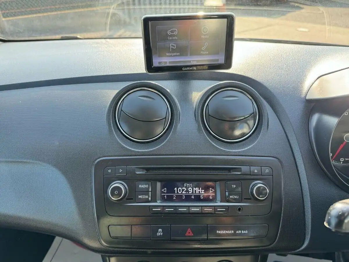 2014-seat-ibiza-14-toca-16v-85ps-sportcoupe-3d-big-13