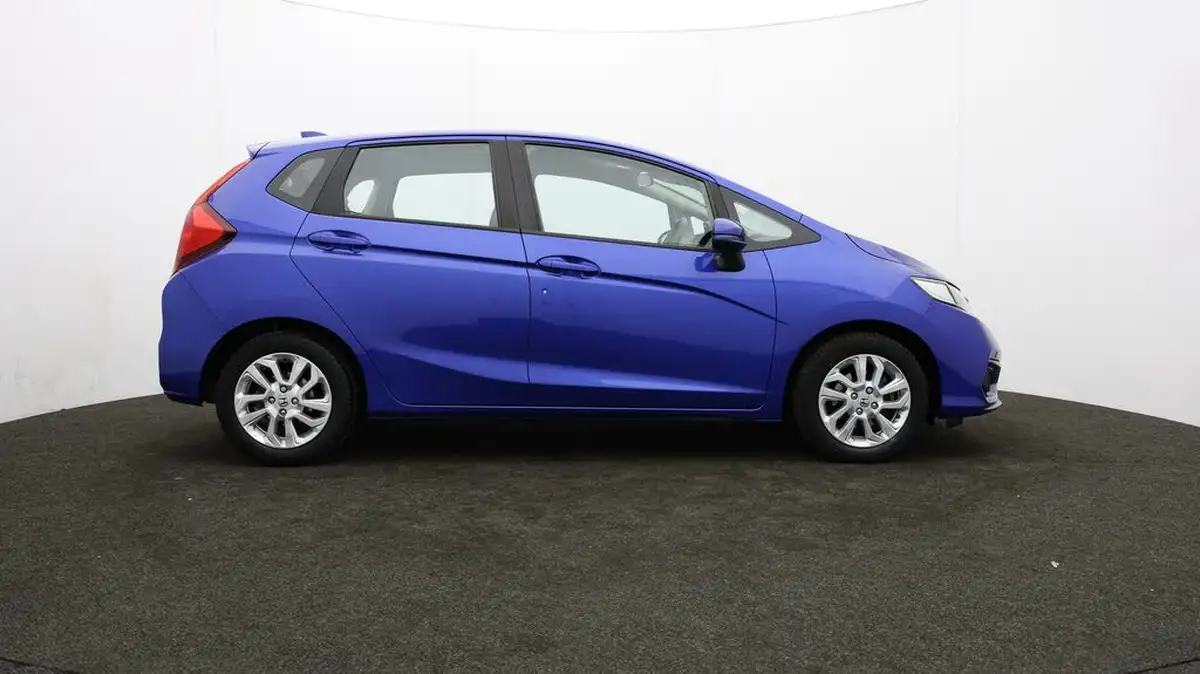 2020-honda-jazz-13-i-vtec-se-cvt-big-38