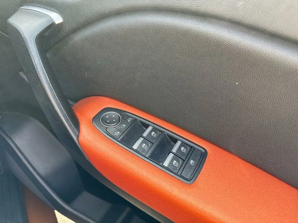 2020-renault-captur-13-tce-s-edition-130bhp-edc-auto-big-17