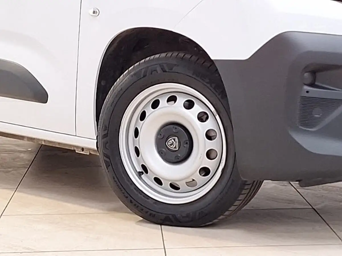 2024-peugeot-partner-15-bluehdi-professional-100pseu6d-big-8