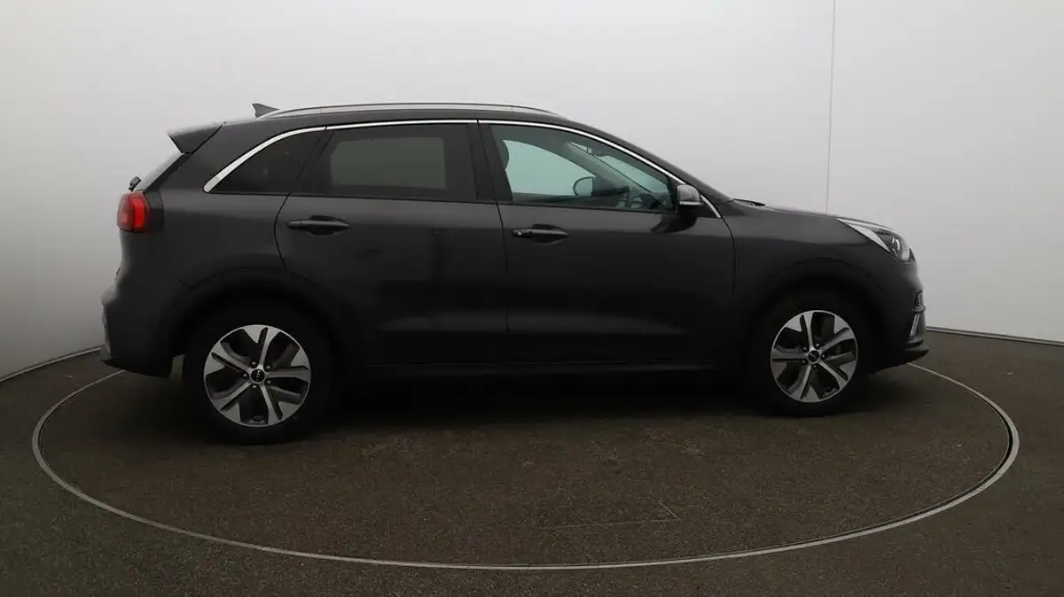 2022-kia-e-niro-ev-2-64-big-8