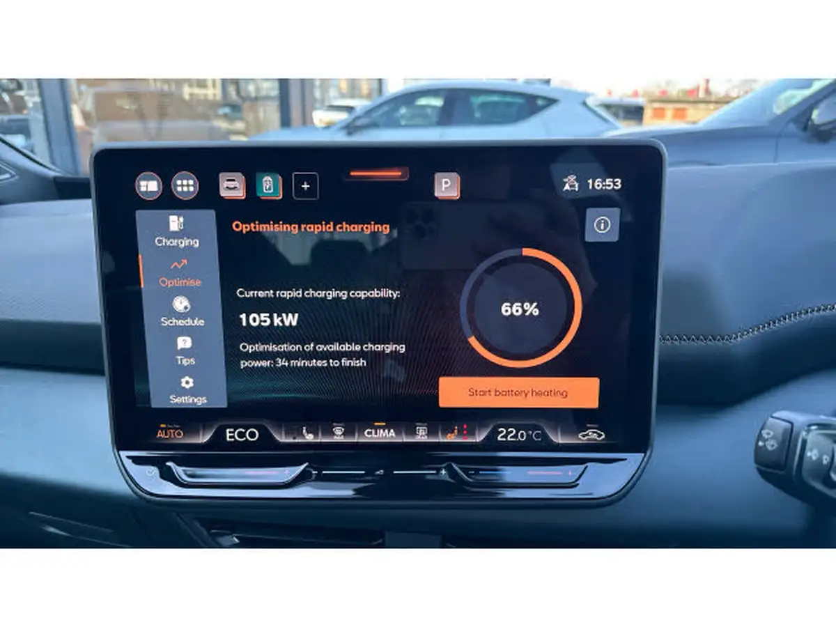 2025-cupra-born-e-vz-big-27