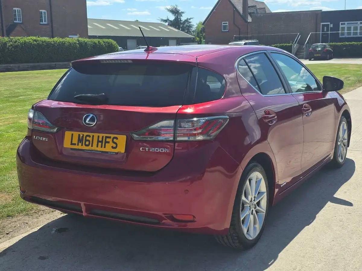 2011-lexus-ct-200h-18-se-l-premier-big-3
