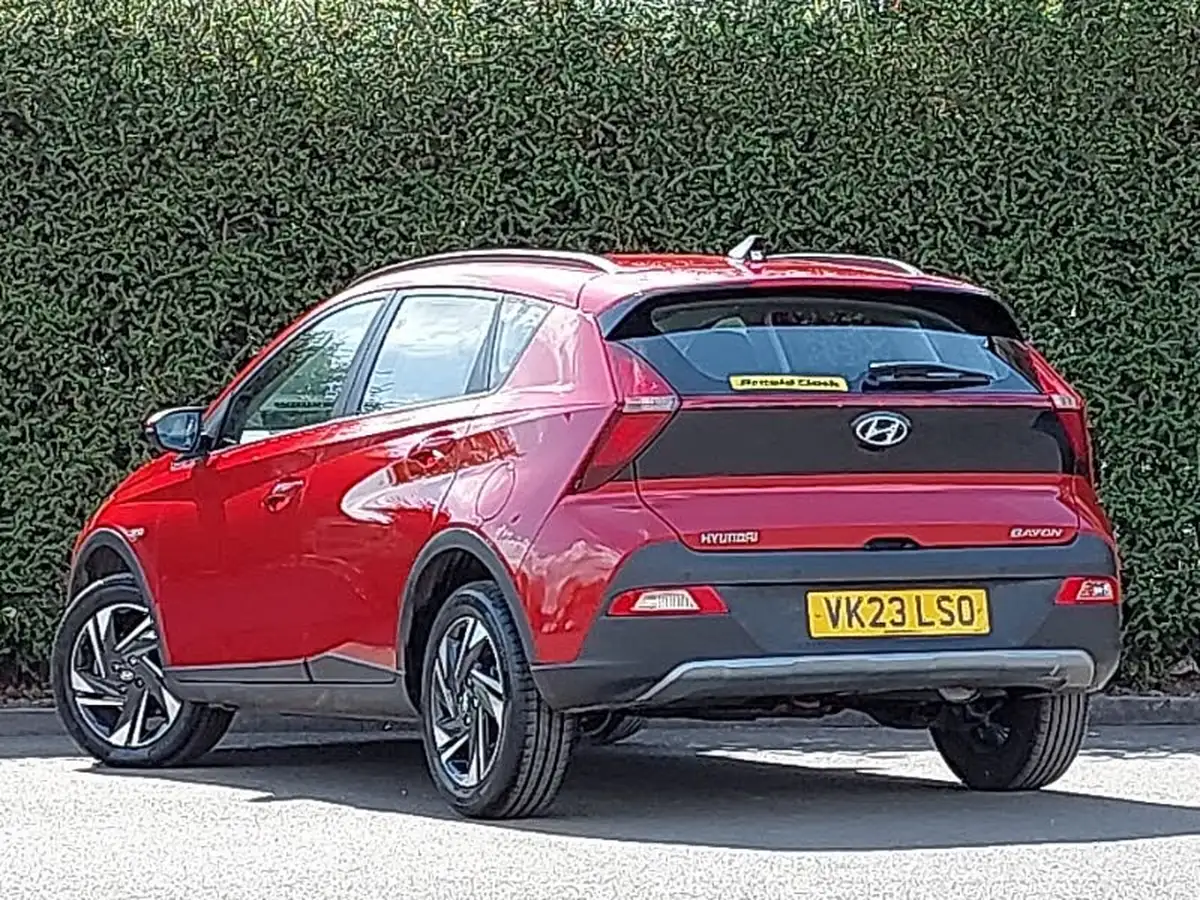 2023-hyundai-bayon-10-t-gdi-se-connect-dct-big-1