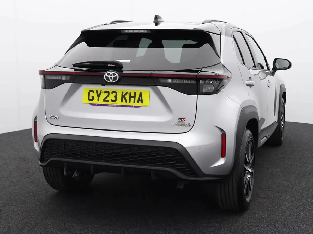 2023-toyota-yaris-cross-15-vvt-i-gr-sport-big-5
