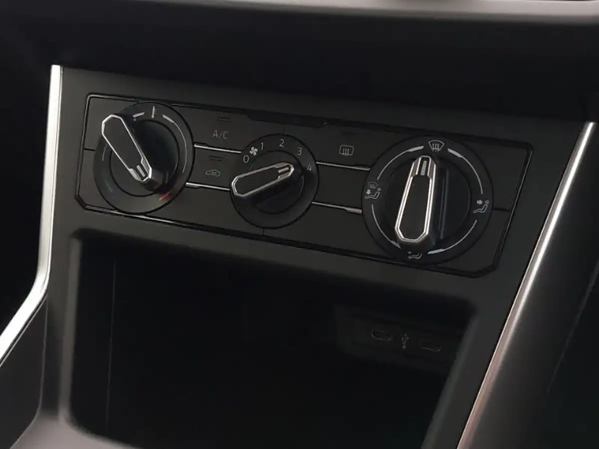 2024-volkswagen-taigo-10-tsi-life-115ps-dsg-big-14