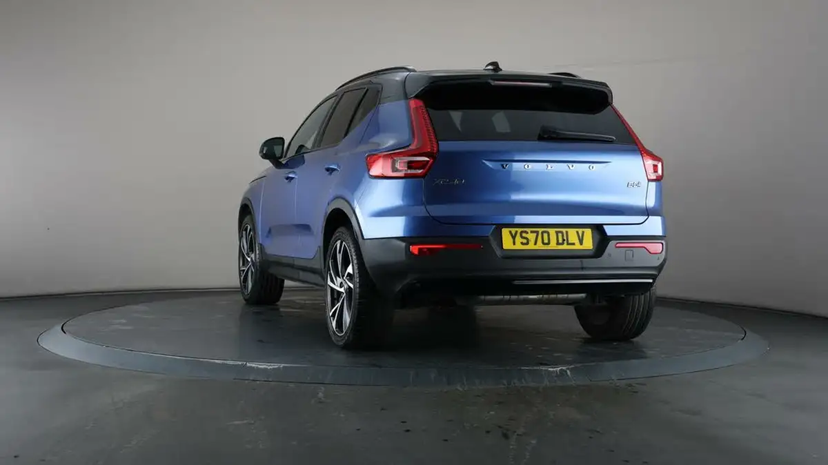 2020-volvo-xc40-20-b5-r-design-pro-big-53