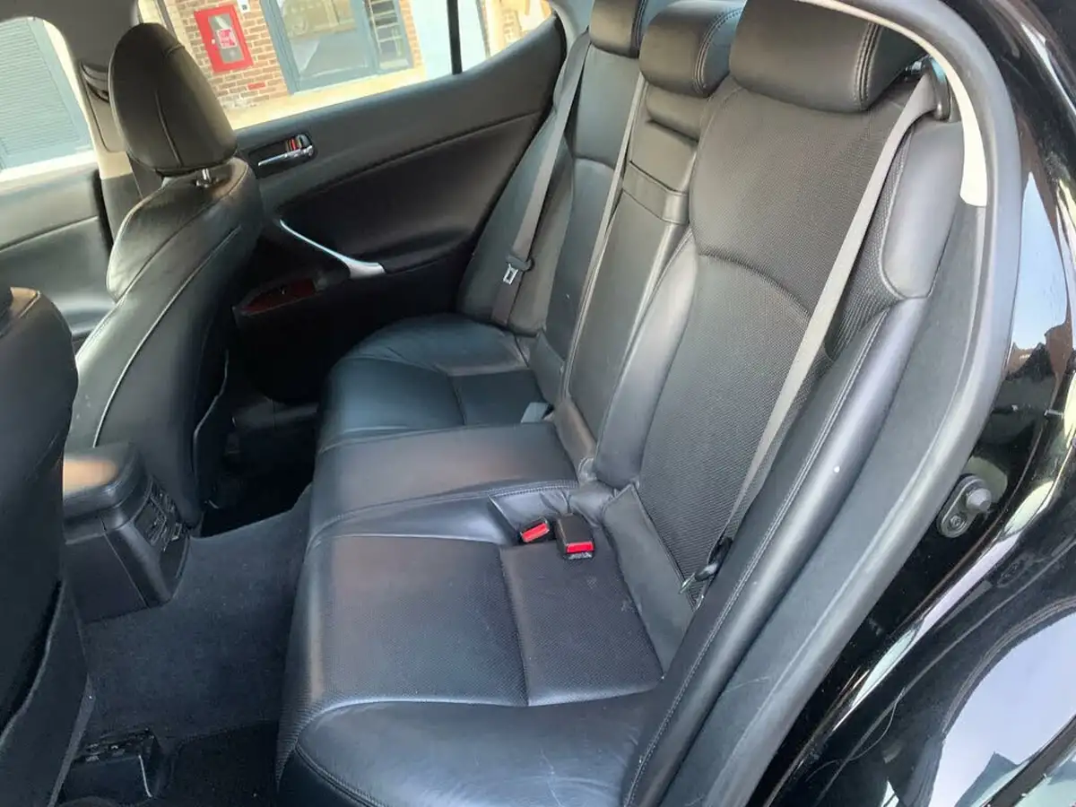 2007-lexus-is-250-25-se-l-auto-big-12