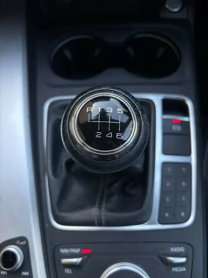 2017-audi-a4-14-tfsi-s-line-big-26