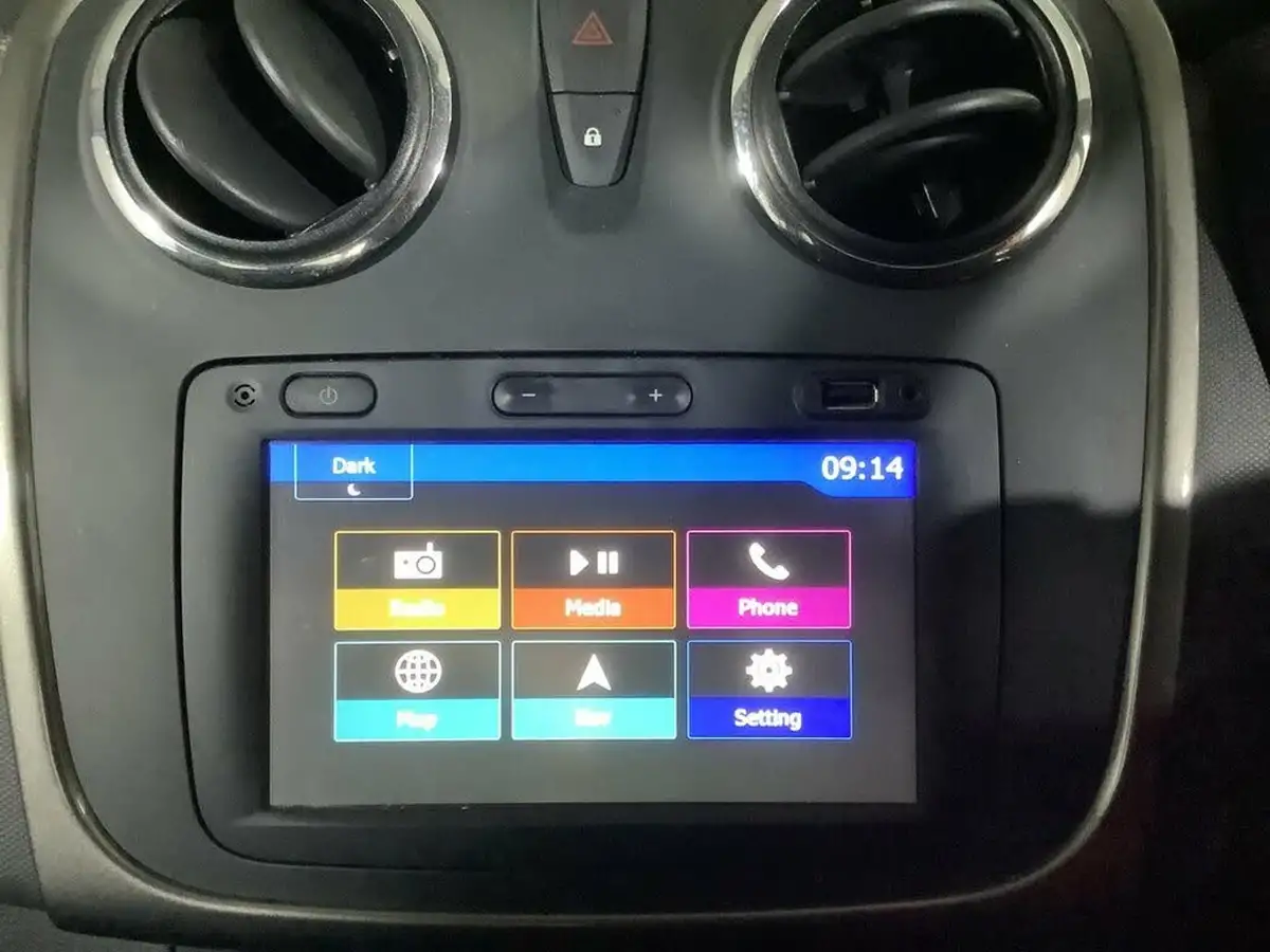 2016-dacia-sandero-stepway-09-tce-laureate-big-15