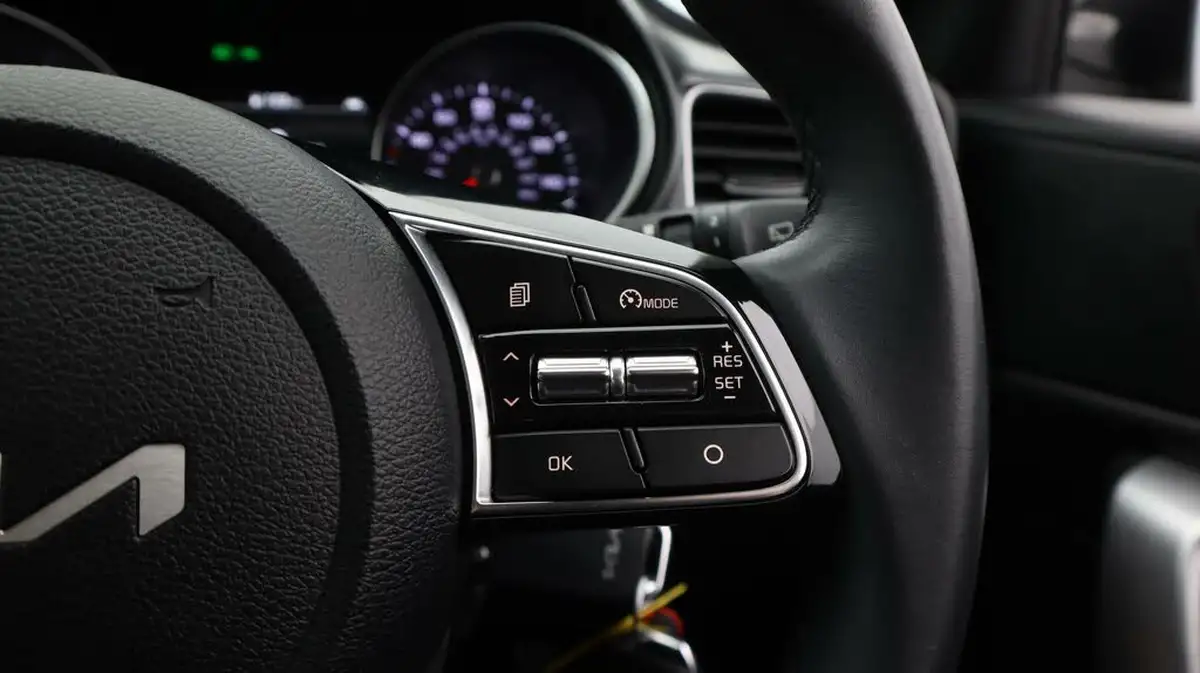2022-kia-xceed-10-t-gdi-2-big-25