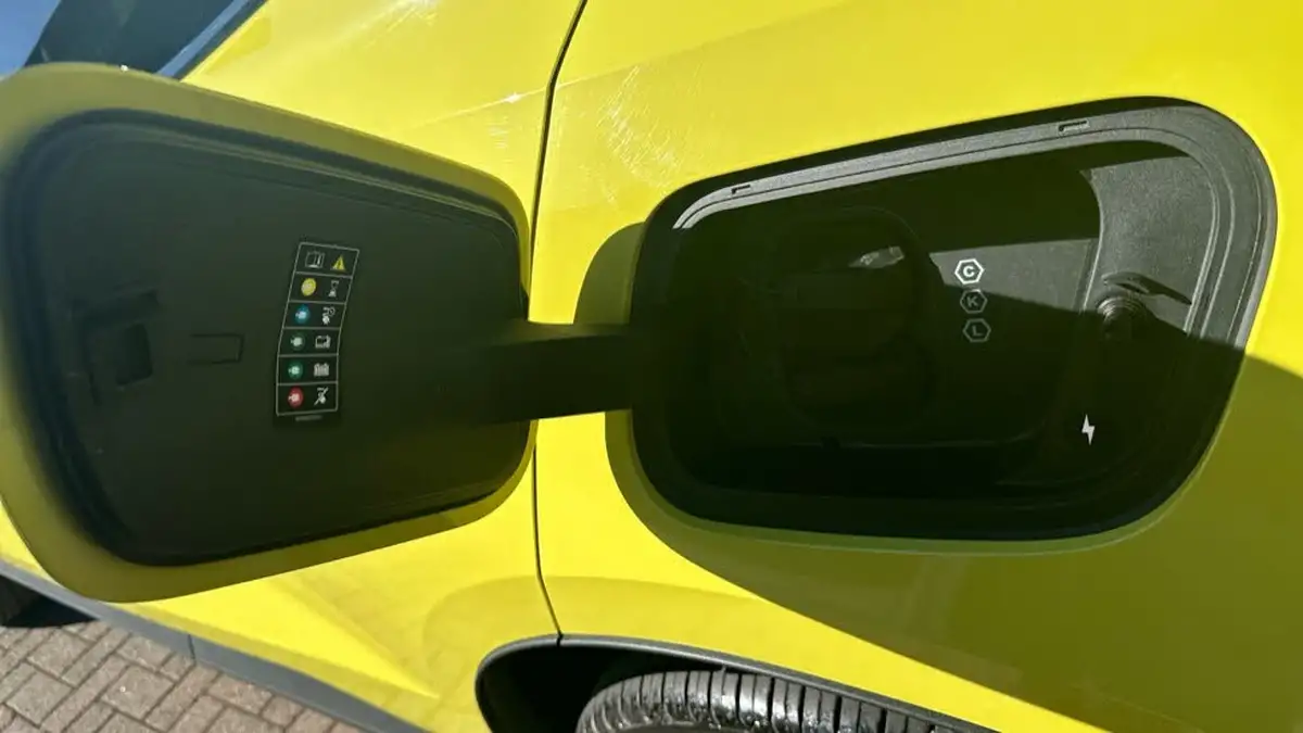 2024-volvo-ex30-e-twin-ultra-big-41