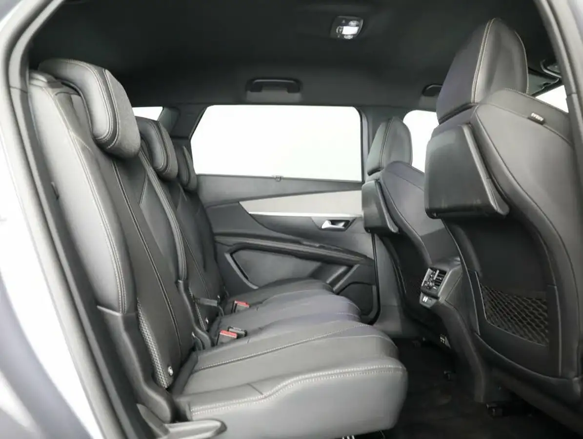 2023-peugeot-5008-suv-15-bluehdi-gt-130ps-eat8-big-24