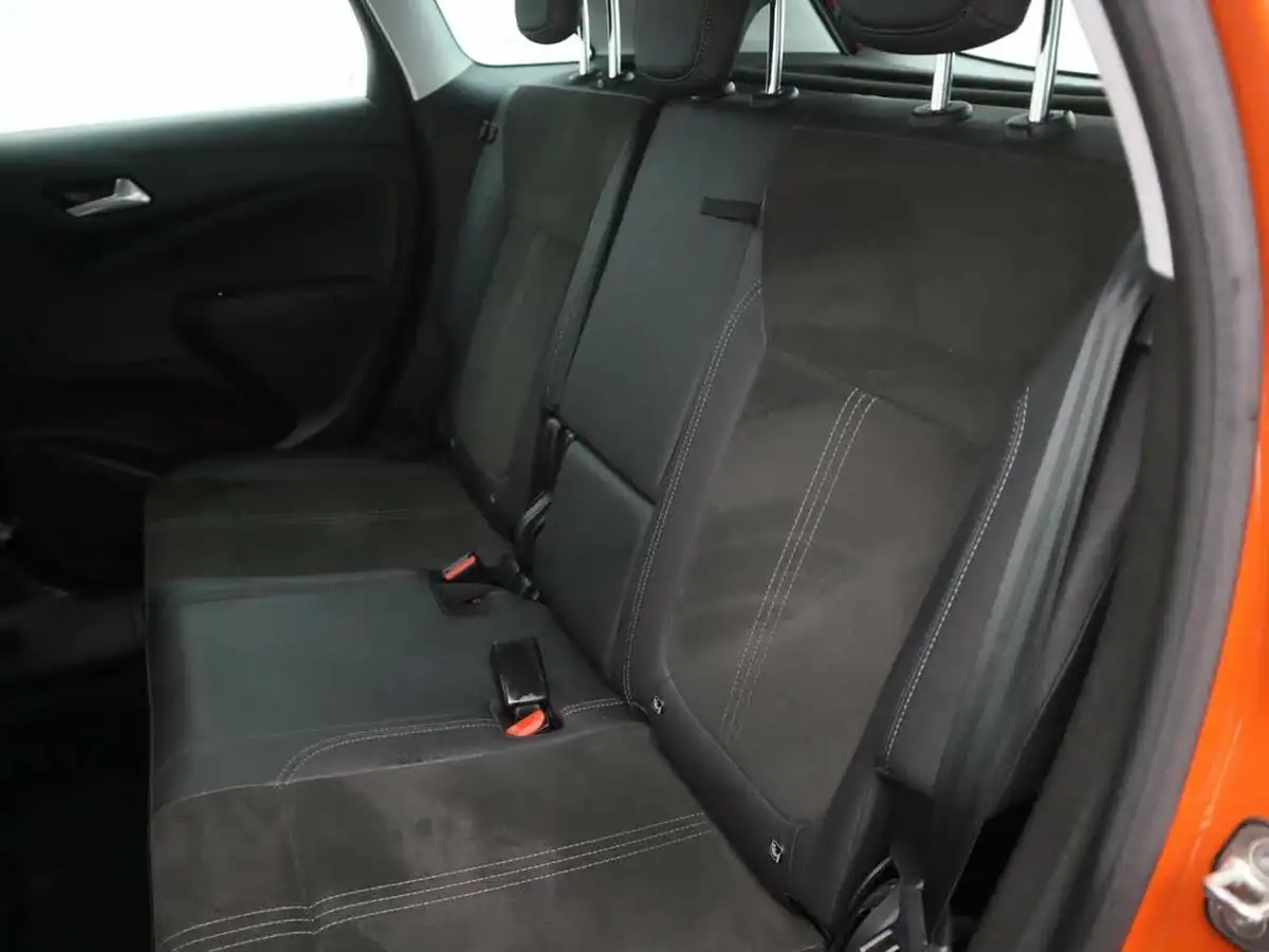 2022-vauxhall-crossland-15-ultimate-110ps-big-9