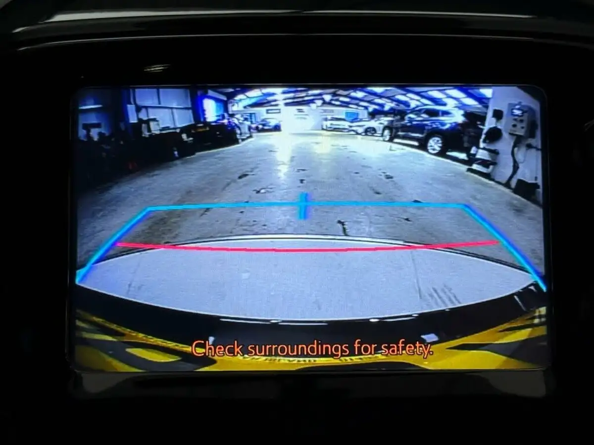 2016-toyota-aygo-10-vvt-i-x-cite-3-bi-tone-yellow-3d-big-27