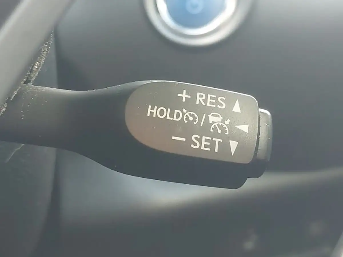 2021-toyota-c-hr-20-vvt-i-excel-big-17