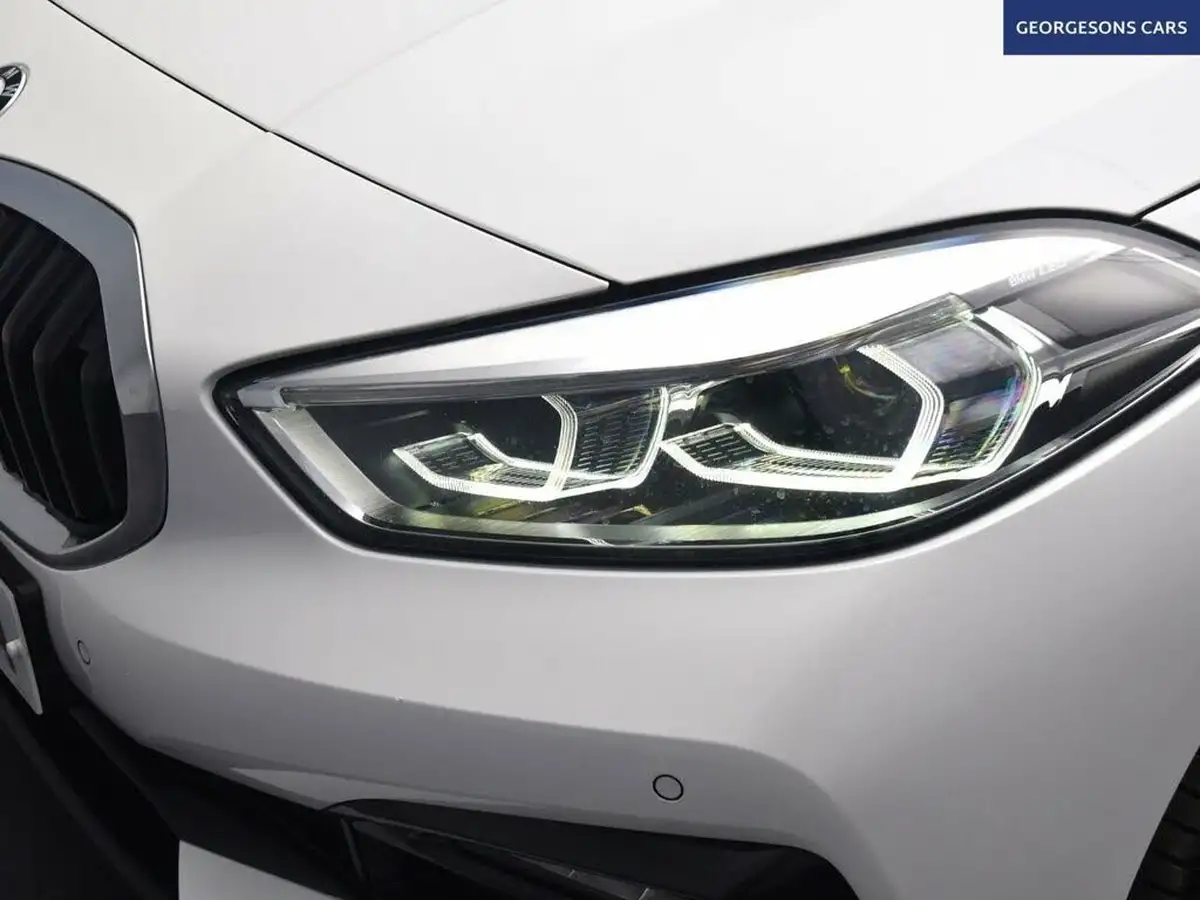 2022-bmw-1-series-15td-116d-sport-big-11